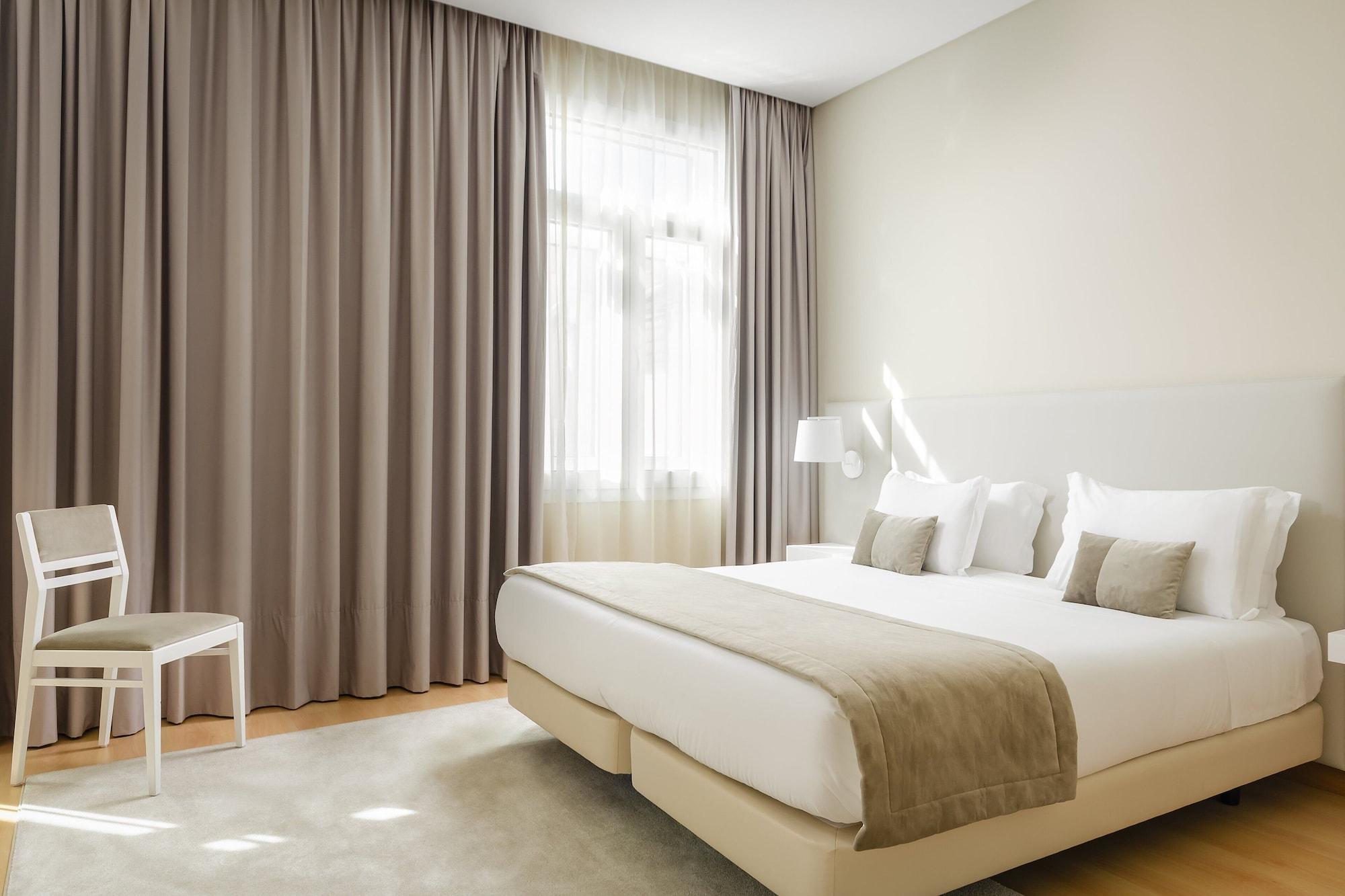 Hotel Exe Wellington à Figueira da Foz Extérieur photo