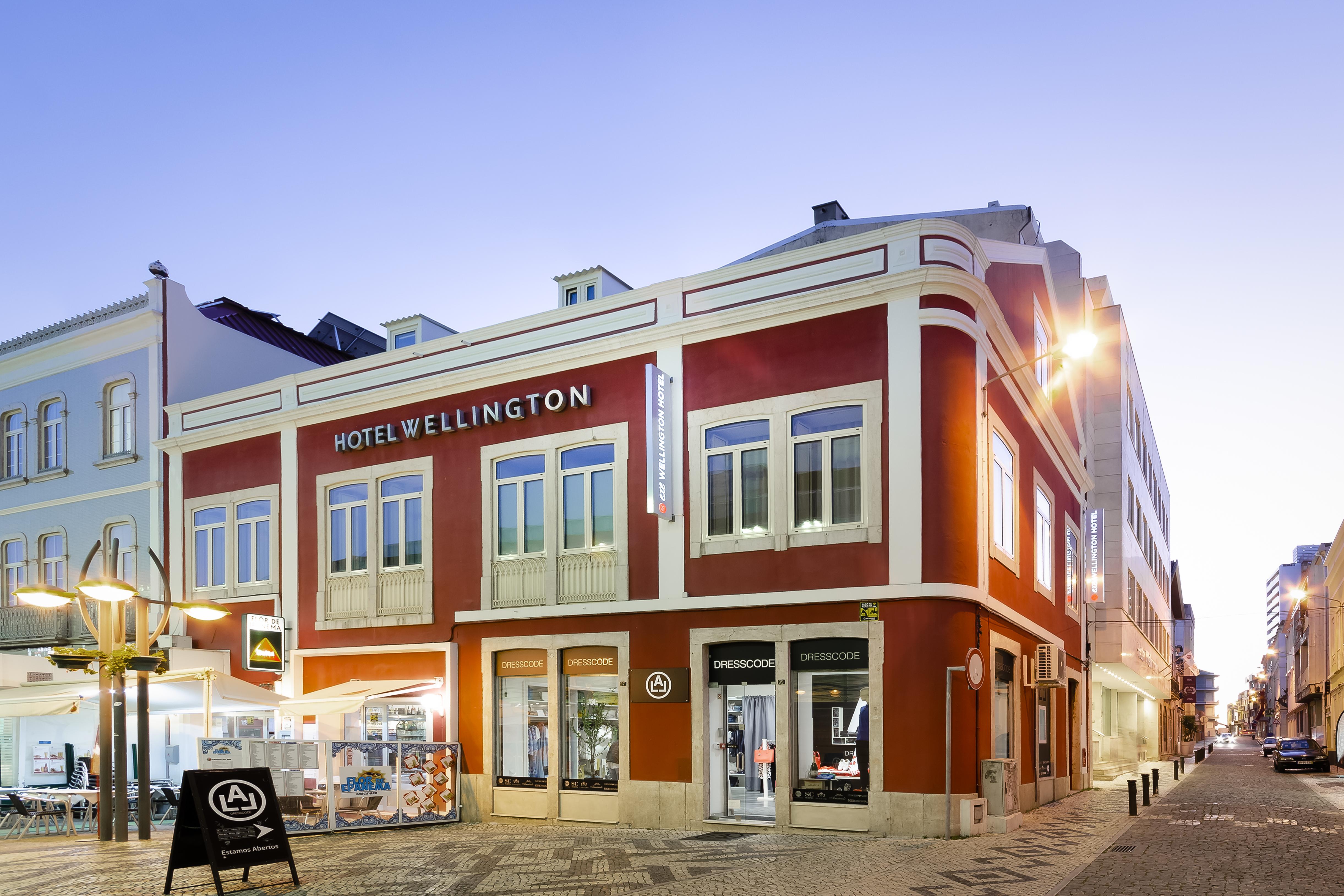 Hotel Exe Wellington à Figueira da Foz Extérieur photo
