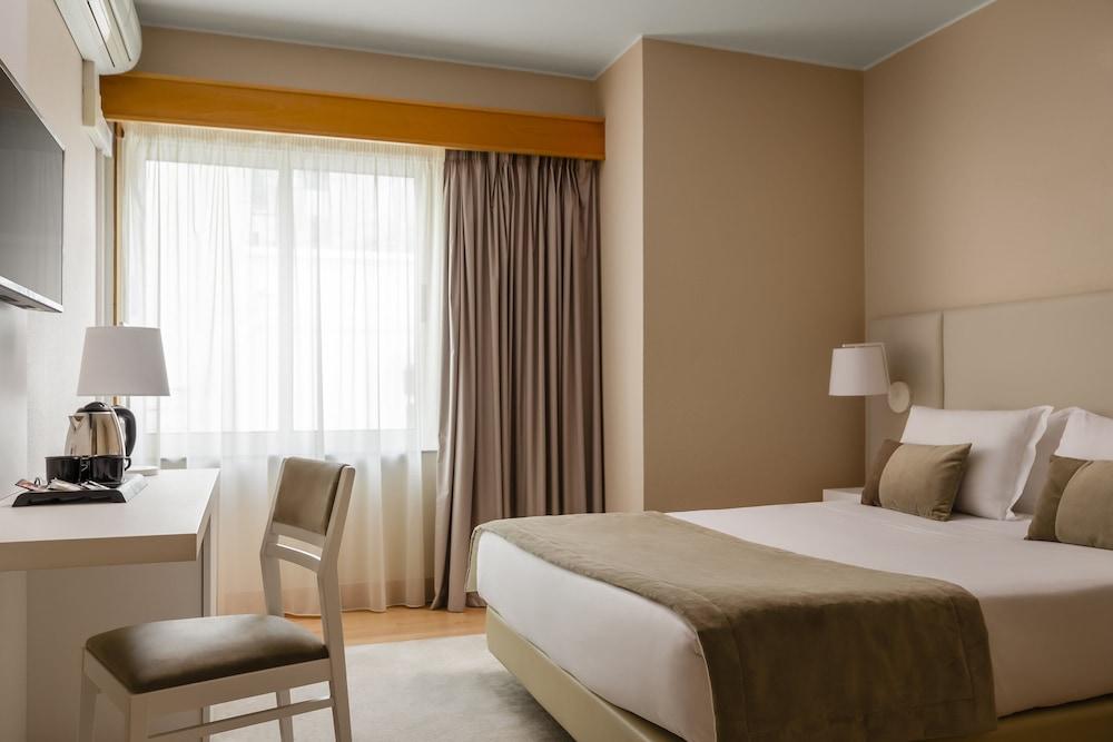 Hotel Exe Wellington à Figueira da Foz Extérieur photo