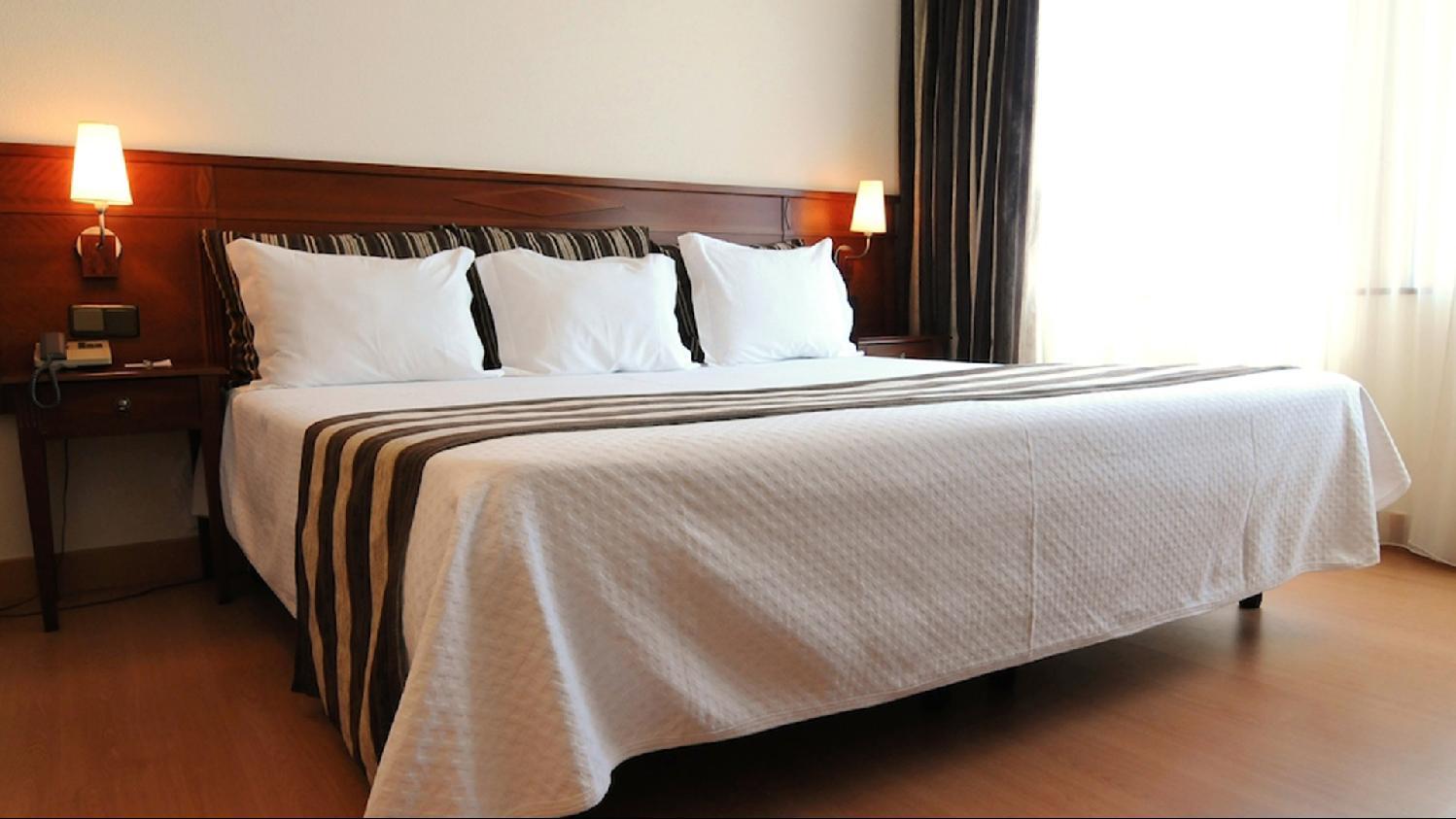 Hotel Exe Wellington à Figueira da Foz Extérieur photo