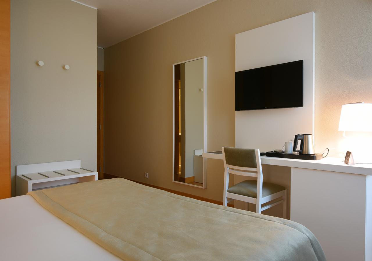 Hotel Exe Wellington à Figueira da Foz Extérieur photo